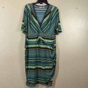 CATO Green Black Dress Chevron Print 14/16W Stretchy Pullover Short sleeve